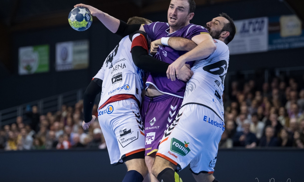 Le derby bas normand est encore pour les mauves! 27-25