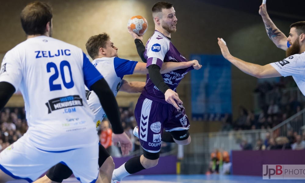 Face au SM Vernon, les Mauves s'adjugent le derby et le maintien. 28-27