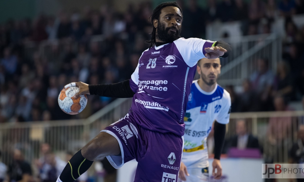 Face au SM Vernon, les Mauves s'adjugent le derby et le maintien. 28-27