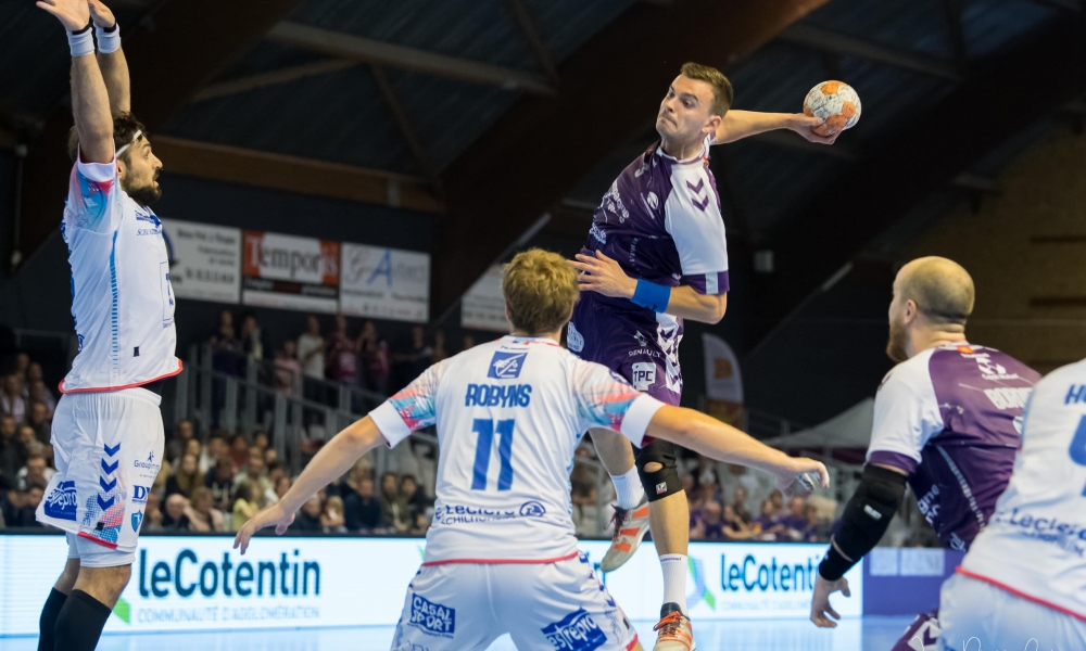 Les Mauves maîtres contre Strasbourg - 37-33