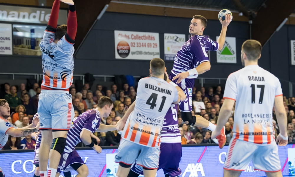 La seconde période a vu se dessiner la victoire des Mauves face à NICE 29-24