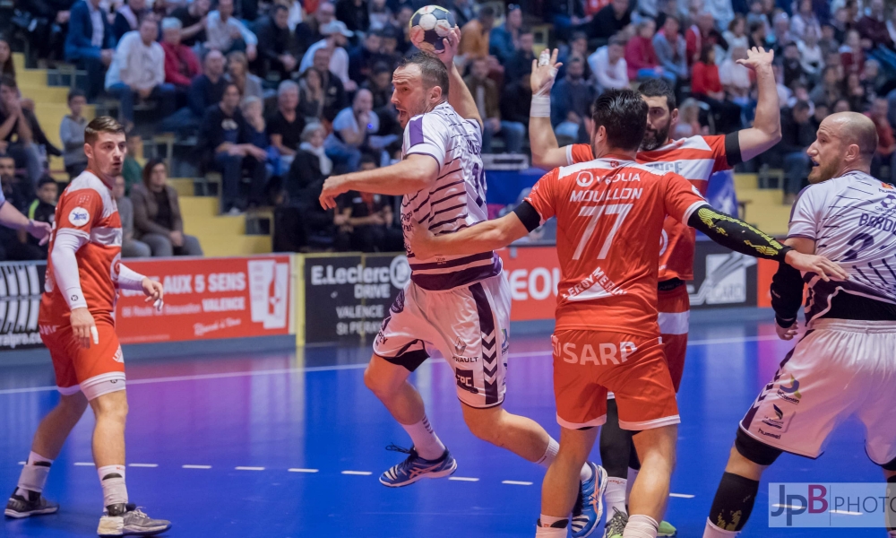 Victoire à l'extérieur pour les Mauves face à Valence Handball. 25-24 