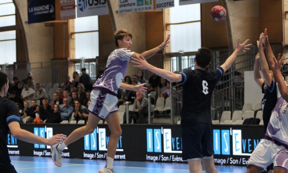 U18 vs PARIS SAINT GERMAIN (Défaite 30-40) © Christophe Guillochon