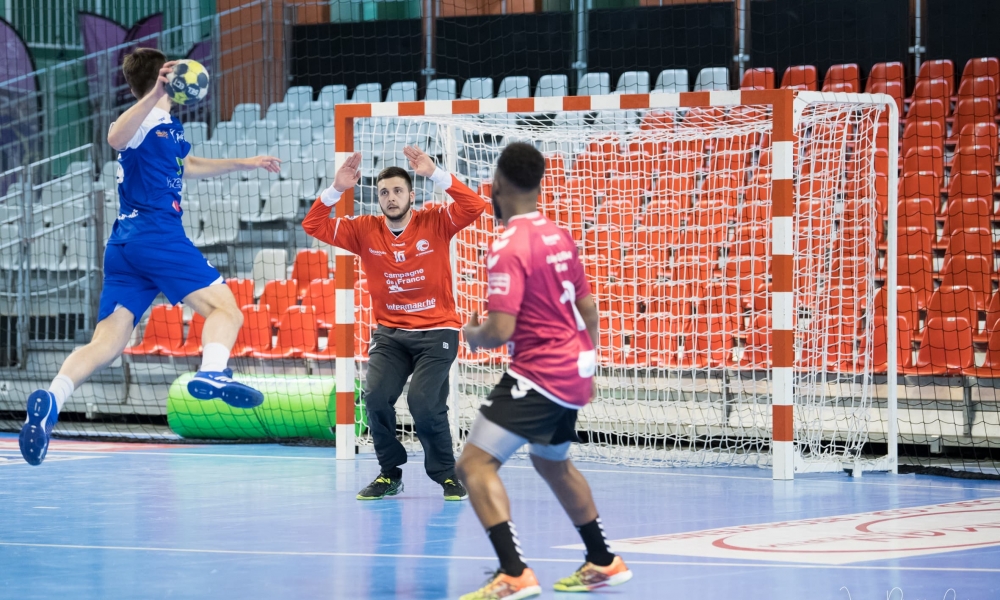 1 but, d'écart 2 points. La réserve efface Bruz: 29-28