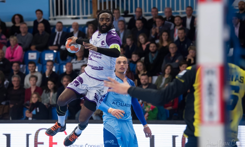 Chartres trop fort pour une JS diminuée mais combattante.
