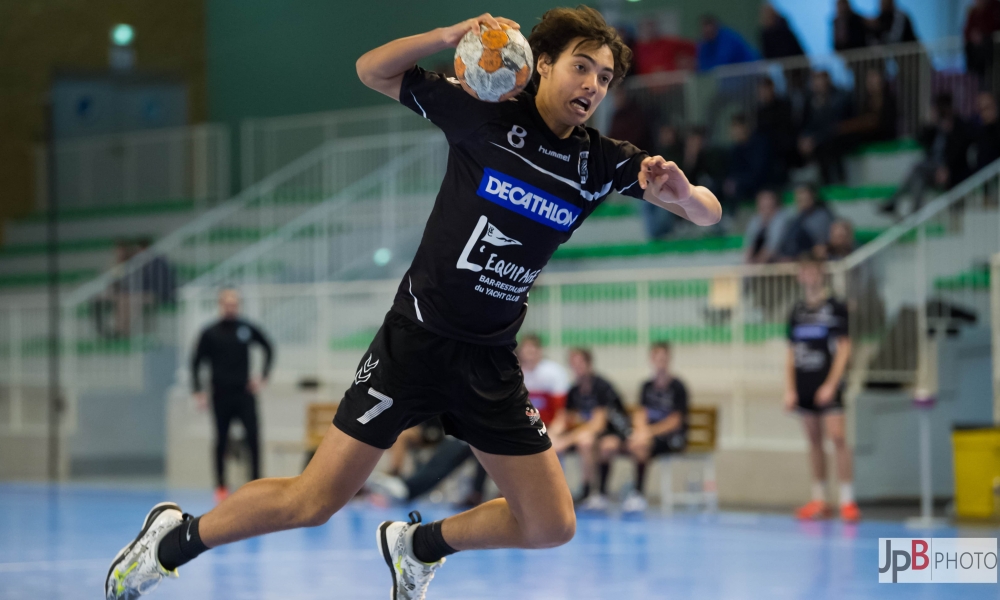 Les U18M s"inclinent d'un but devant le HBC nantes. 