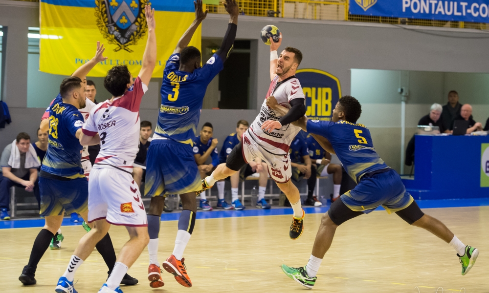 Les photos du match Pontaul-Combault / Cherbourg