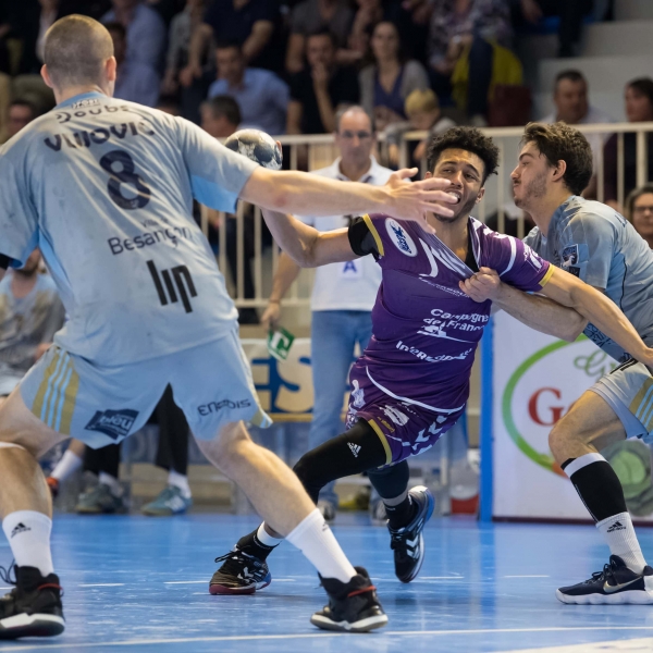 La JSC fait une bouchée des bisontins 42-33