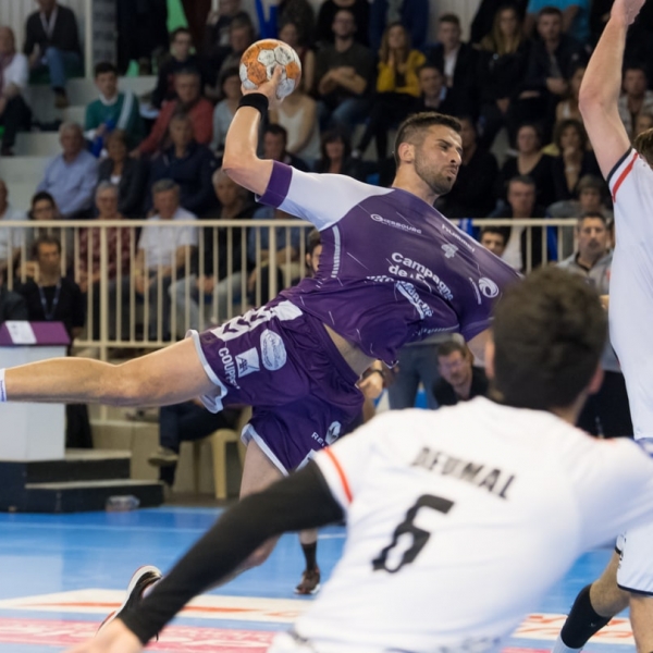 Face aux Mauves, les niçois empochent la victoire et le maintien.