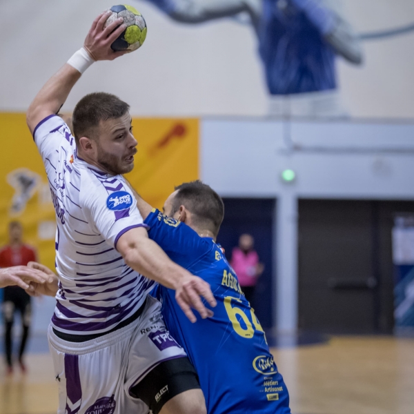 Et les Mauves s'imposent magistralement sur le terrain du Massy Essonne HB. 32-28