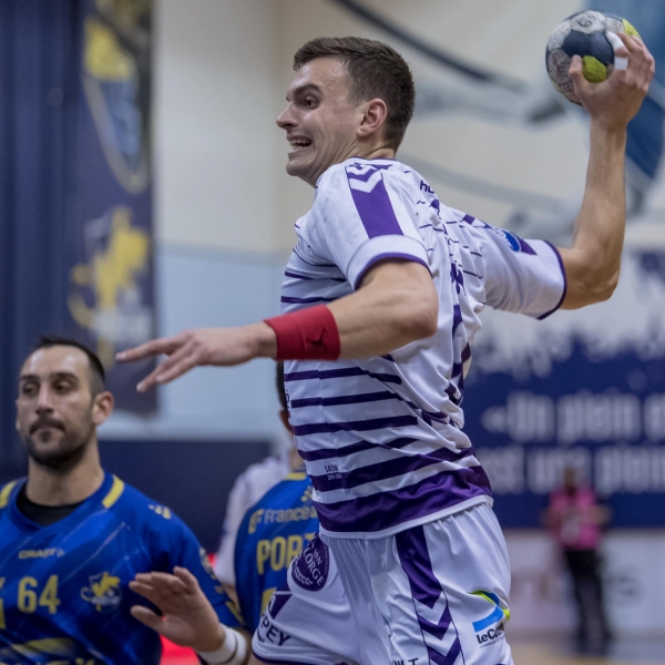 Et les Mauves s'imposent magistralement sur le terrain du Massy Essonne HB. 32-28