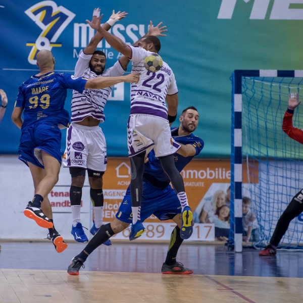 Et les Mauves s'imposent magistralement sur le terrain du Massy Essonne HB. 32-28