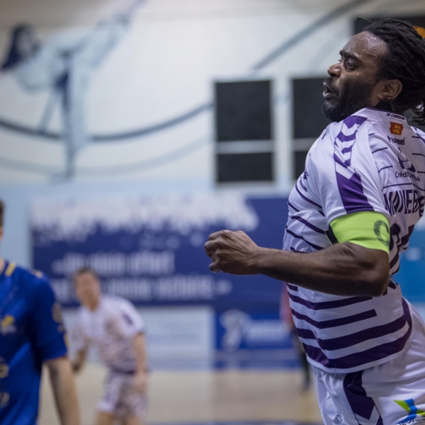 Et les Mauves s'imposent magistralement sur le terrain du Massy Essonne HB. 32-28