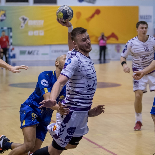 Et les Mauves s'imposent magistralement sur le terrain du Massy Essonne HB. 32-28