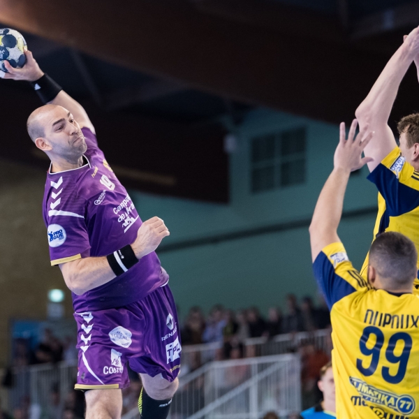Les mauves battus mais maintenus. 27-28