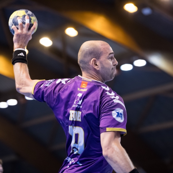 Les mauves battus mais maintenus. 27-28