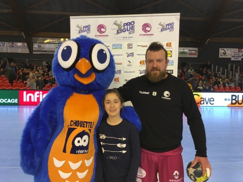 Valentine qui évolue en -13ans à Tourlaville est heureuse d'avoir remporter la Golden Barre.